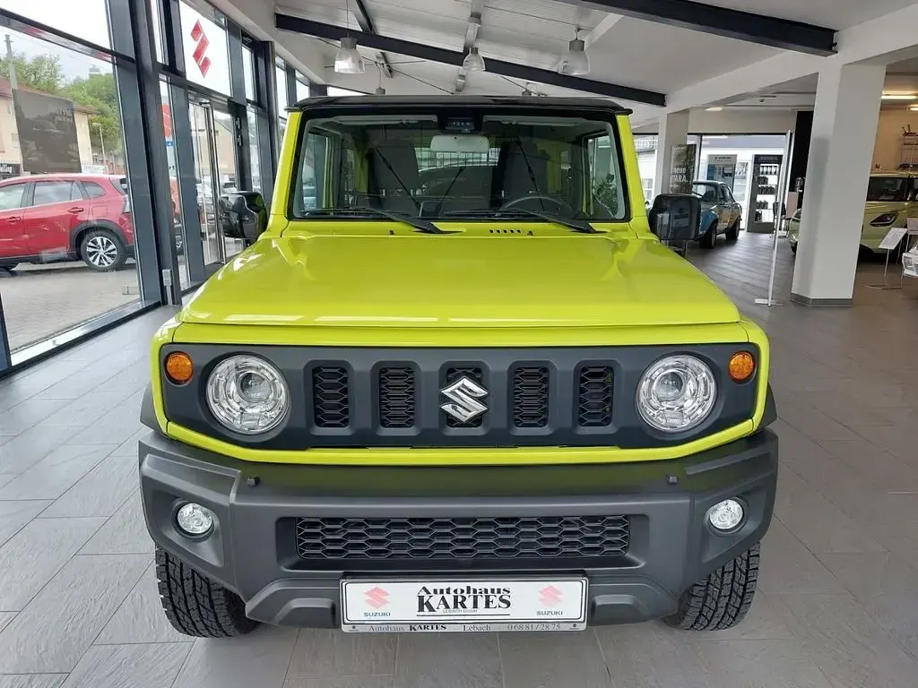 Second-hand Suzuki Jimny Comfort+ 102 CP (75 kW) 2019 Verde SUV
