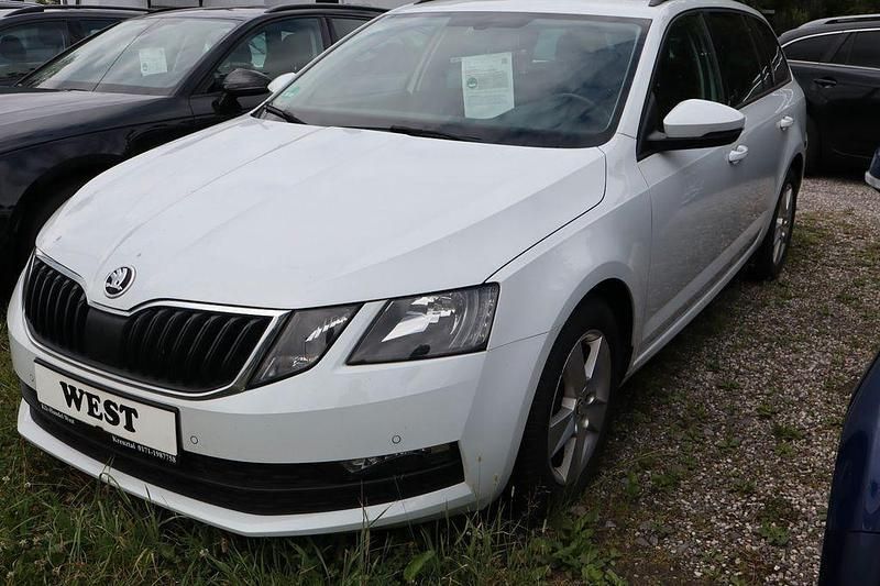 Weiß Gebraucht 2019 Skoda Octavia Kombi | 8.990 € (Superpreis) - Bild 1/3
