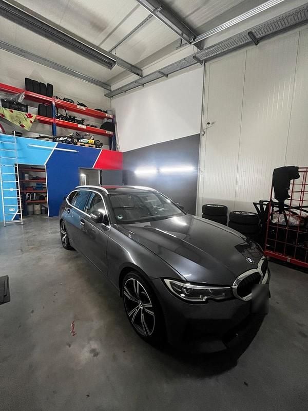 Gebraucht BMW 330 265 PS (194 kW) 2020 Grau Kombi
