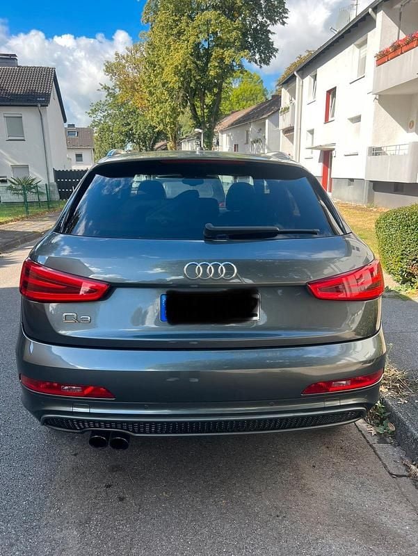 Grau Gebraucht 2013 Audi Q3 S-line plus SUV | 8.750 € (Superpreis) - Bild 1/4