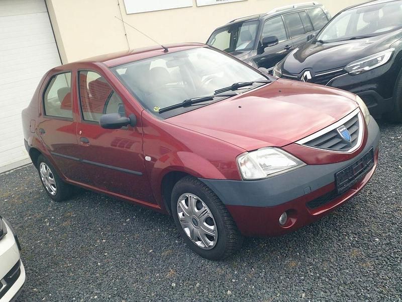 Rot Gebraucht 2006 Dacia Logan Lauréate Kleinwagen | 2.490 € (Fairer Preis) - Bild 1/4