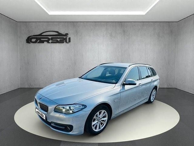 Gebraucht BMW 520 Performance 190 PS (139 kW) 2016 Glaciersilber Kombi