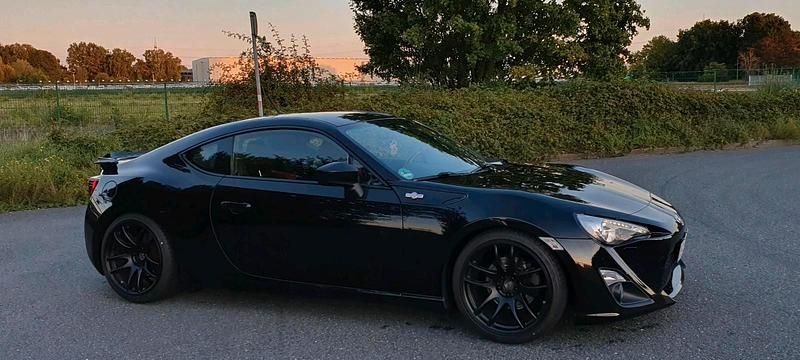 Schwarz Gebraucht 2013 Toyota GT86 GT Coupé | 18.999 € (Fairer Preis) - Bild 1/4