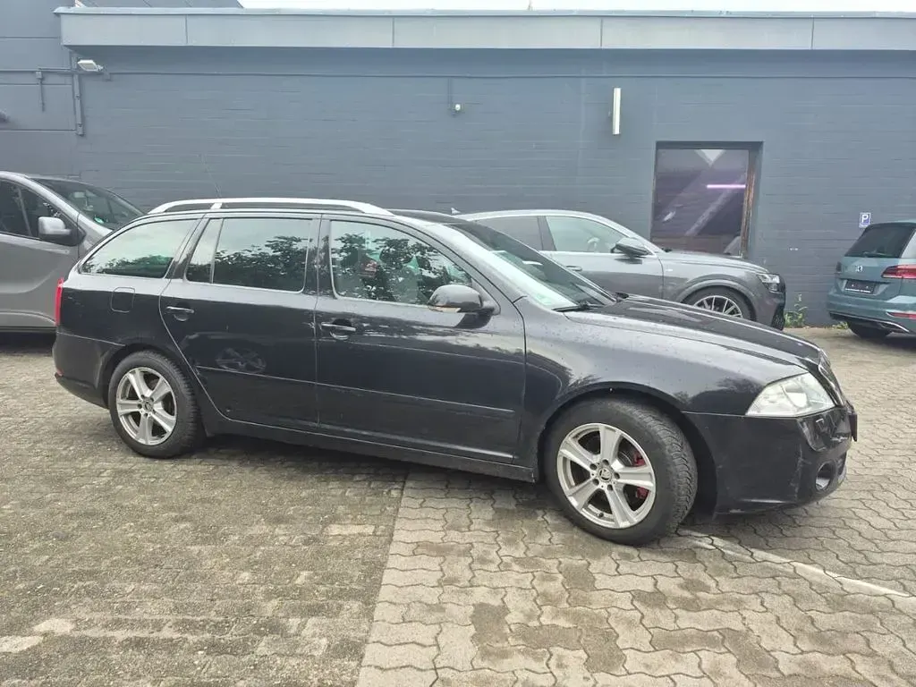 Gebraucht Skoda Octavia RS 170 PS (125 kW) 2008 Schwarz magic perleffekt Kombi