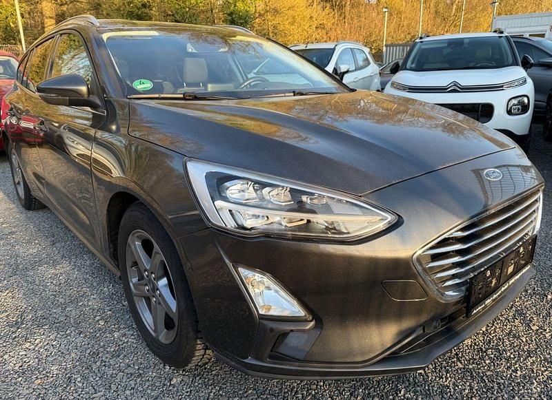 Gebraucht Ford Focus Titanium 150 PS (110 kW) 2019 Grau Kombi