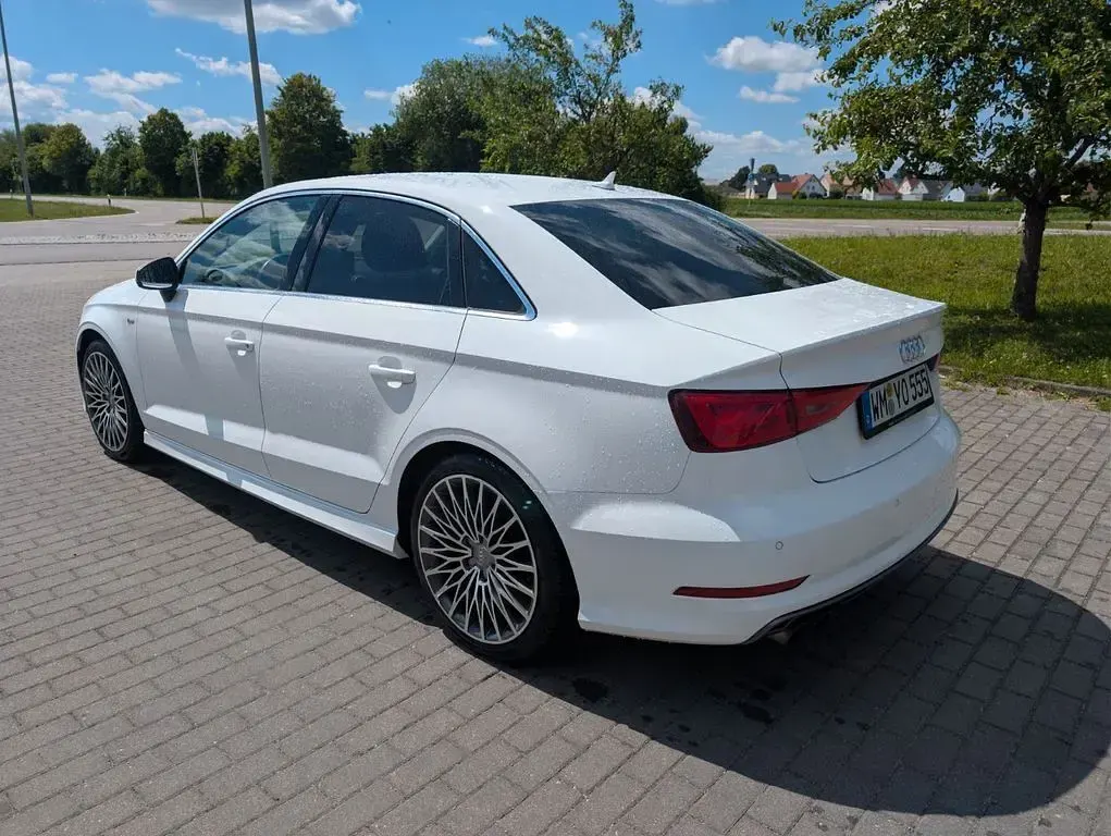 Gebraucht Audi A3 S-Line 125 PS (91 kW) 2016 Weiß Limousine