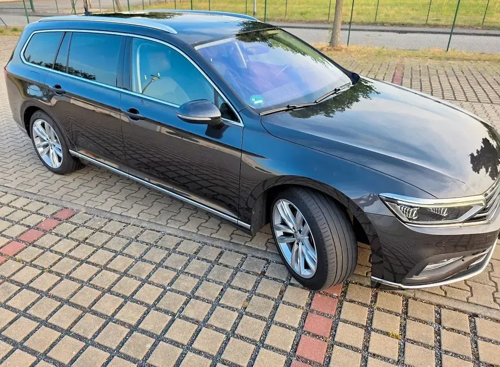 Gebraucht VW Passat Elegance 190 PS (139 kW) 2021 Grau Limousine