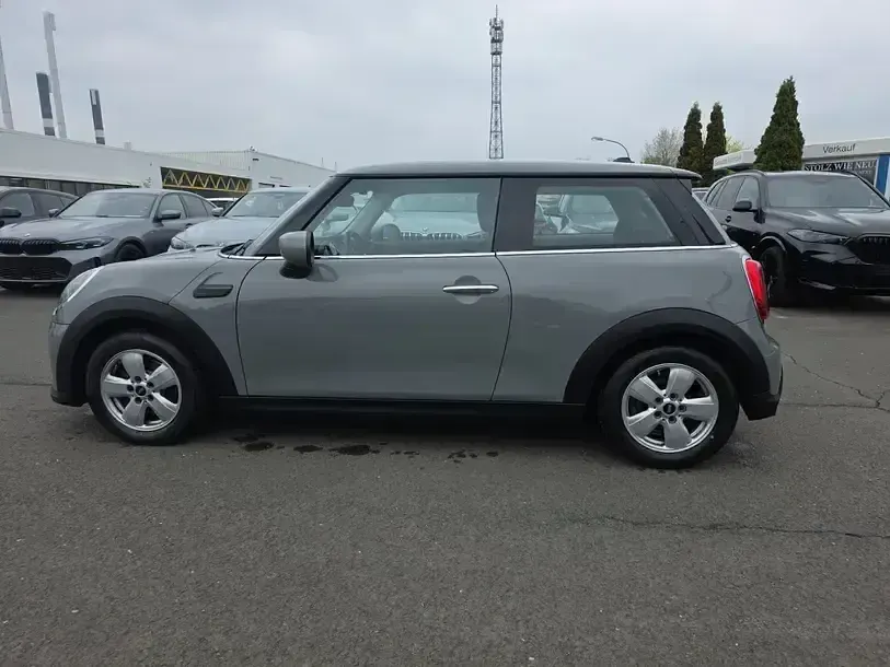 Gebraucht Mini Cooper Hatch 136 PS (100 kW) 2022 Grau Kleinwagen