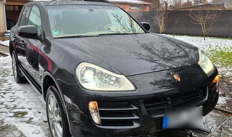 Schwarz Gebraucht 2010 Porsche Cayenne SUV | 6.999 € (Fairer Preis) - Bild 1/4