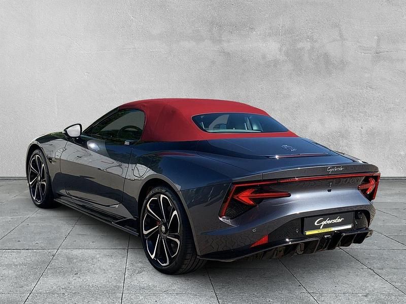 Gebraucht MG Cyberster 375 kW (510 PS) 2025 Grau Cabrio