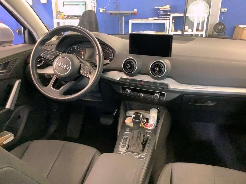 Gebraucht Audi Q2 Advanced 150 PS (110 kW) 2021 Grau SUV