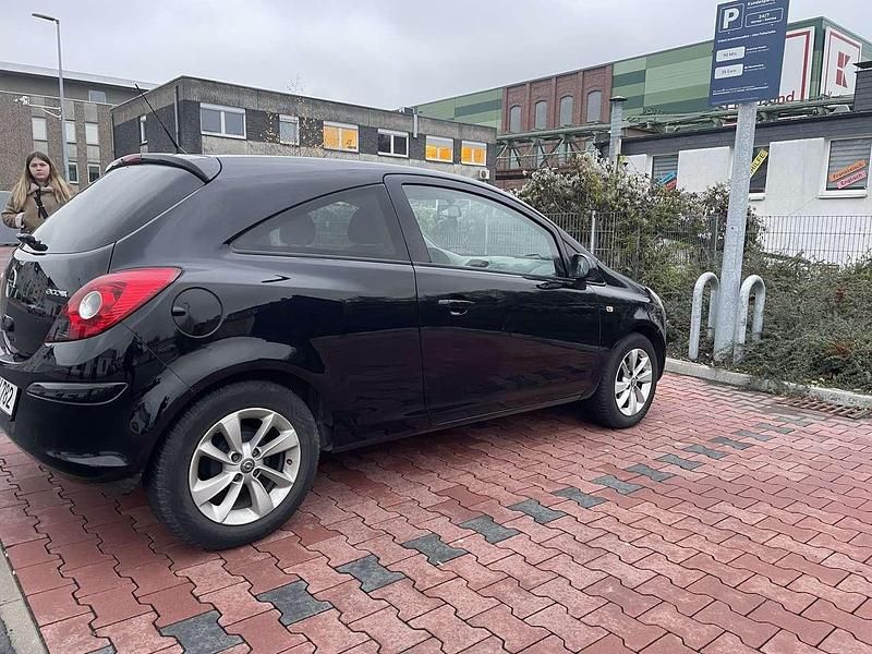 Second-hand Opel Corsa Color Edition 86 CP (63 kW) 2010 Berlinǎ