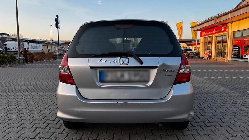 Gebraucht Honda Jazz 77 PS (56 kW) 2007 Silber Kleinwagen