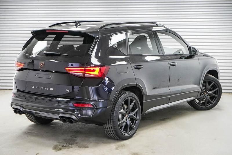 Neu Cupra Ateca VZ 300 PS (220 kW) 2025 Nachtschwarz metallic (0e) SUV