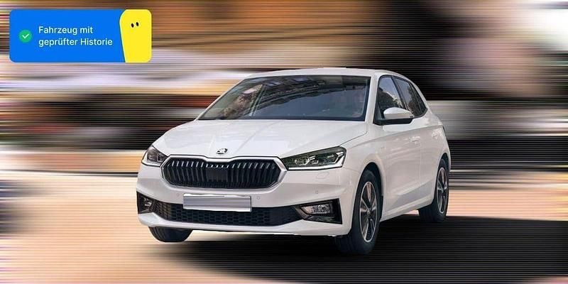 Weiß Gebraucht 2022 Skoda Fabia Tour Limousine | 12.700 € (Guter Preis) - Bild 1/1