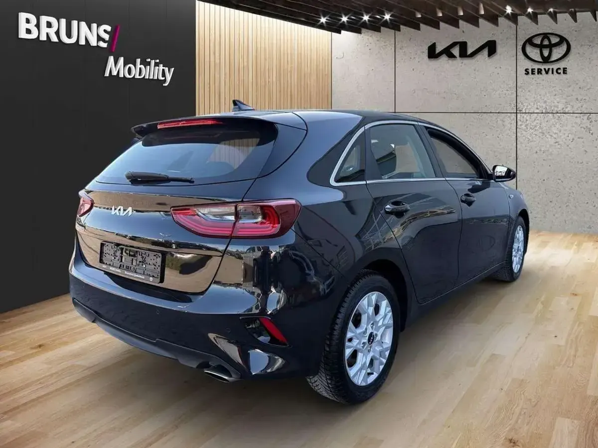 Occasion Kia Ceed Comfort 140 ch (102 kW) 2025 Noir Citadine