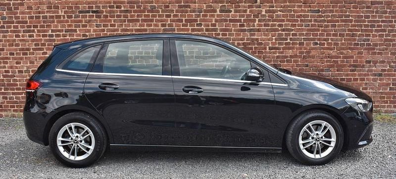 Gebraucht Mercedes B180 136 PS (100 kW) 2019 Schwarz Van / Kleinbus