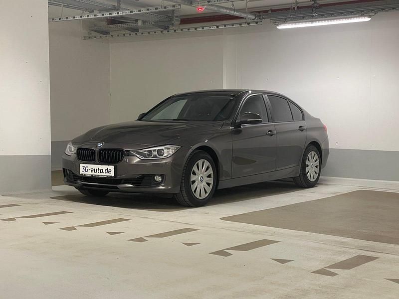 Gebraucht BMW 320 Luxury Line 184 PS (135 kW) 2014 Braun Limousine