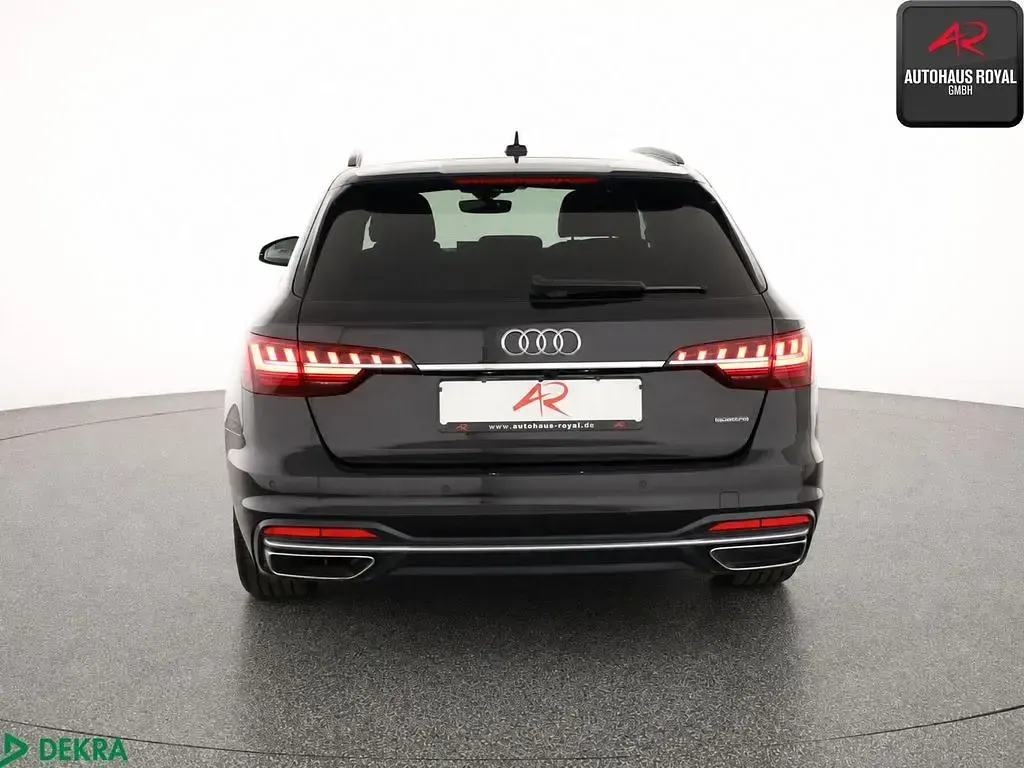 Gebraucht Audi A4 Advanced 204 PS (150 kW) 2024 Schwarz Kombi