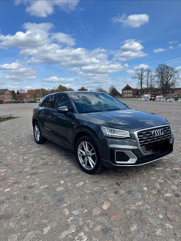 Gebraucht Audi Q2 S-Line 190 PS (139 kW) 2018 Grau SUV