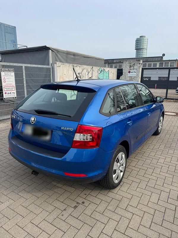 Gebraucht Skoda Rapid 90 PS (66 kW) 2016 Blau Kleinwagen