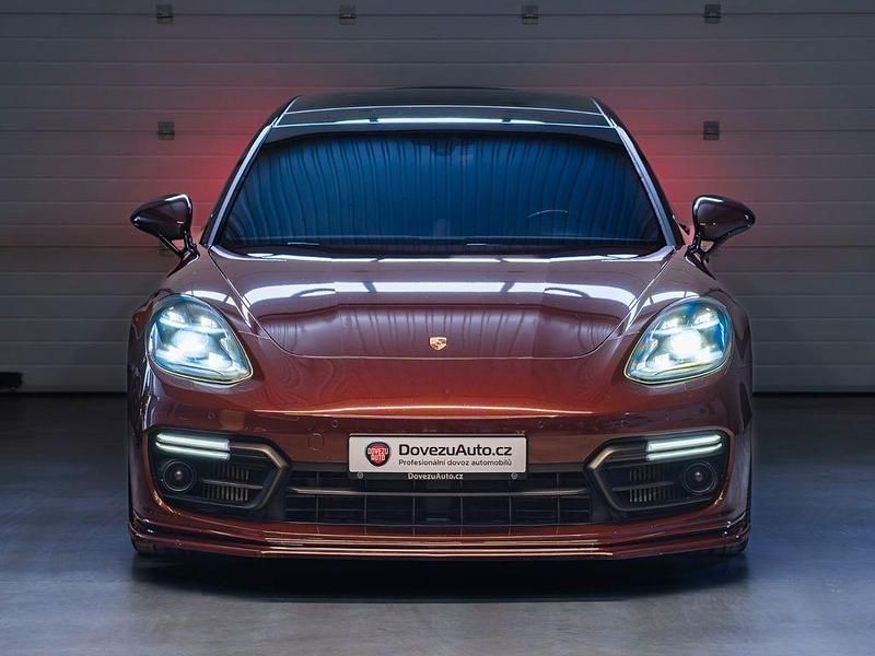Gebraucht Porsche Panamera Turbo Sport Turismo 549 PS (403 kW) 2018 Rot Limousine