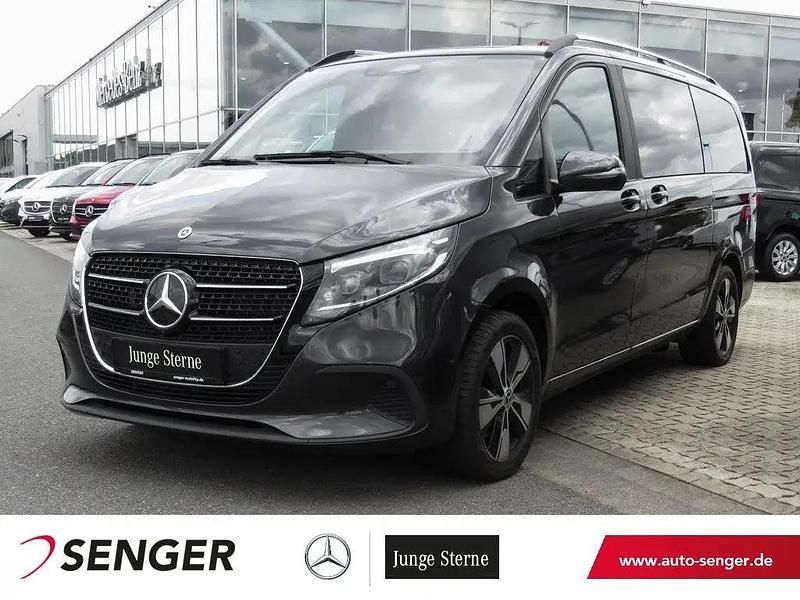 Grau Gebraucht 2024 Mercedes V300 Style Van / Kleinbus | 73.950 € (Guter Preis) - Bild 1/1