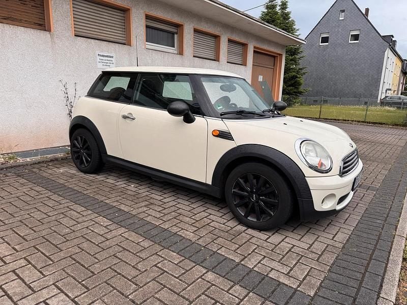 Weiß Gebraucht 2009 Mini Cooper Kleinwagen | 3.600 € - Bild 1/4