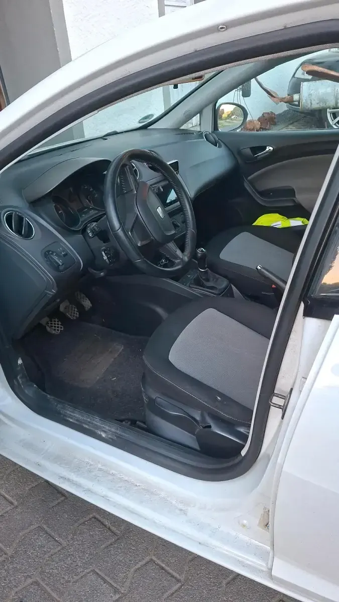 Second-hand Seat Ibiza 90 CP (66 kW) 2013 Alb Hatchback