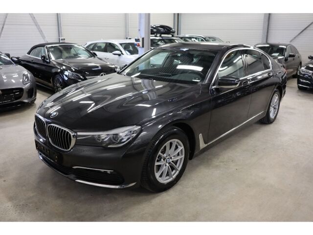 Sophistograu brillanteffekt me Gebraucht 2017 BMW 730 Sport Line Limousine | 28.900 € (Superpreis) - Bild 1/4