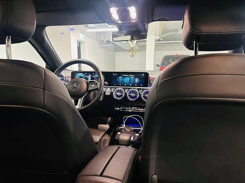 Schwarz Gebraucht 2020 Mercedes A250 Limousine | 24.000 € (Teuer) - Bild 1/4