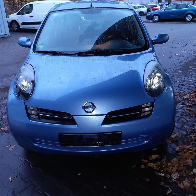 Blau Gebraucht 2004 Nissan Micra Kleinwagen | 2.000 € - Bild 1/4
