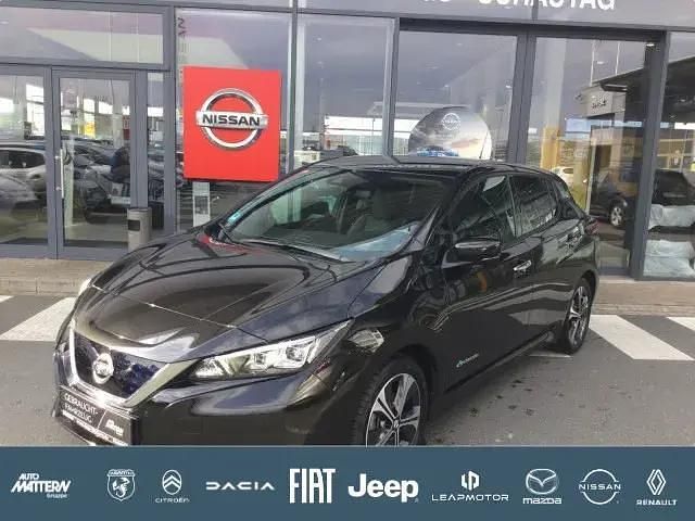 Schwarz Gebraucht 2020 Nissan Leaf Tekna Kleinwagen | 18.490 € (Teuer) - Bild 1/4