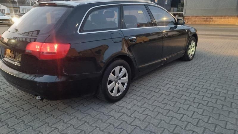 Gebraucht Audi A6 190 PS (139 kW) 2005 Grün Kombi