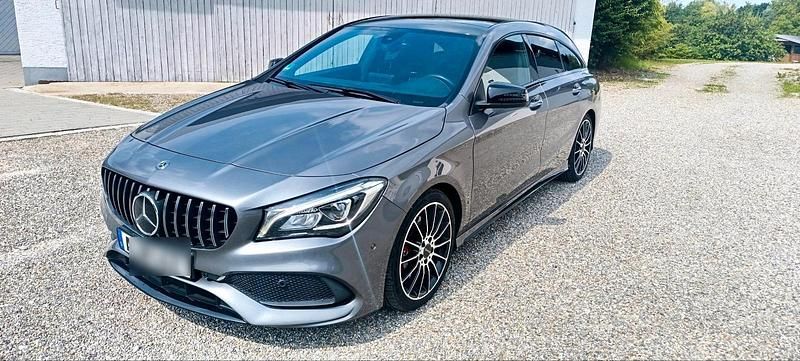 Grau Gebraucht 2017 Mercedes CLA220 Shooting Brake AMG Kombi | 21.500 € (Teuer) - Bild 1/4