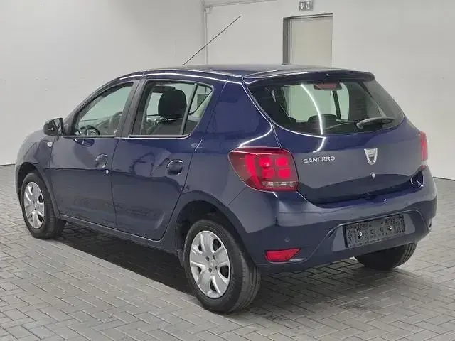 Gebraucht Dacia Sandero Comfort 73 PS (53 kW) 2020 Blau (marineblau) Kleinwagen