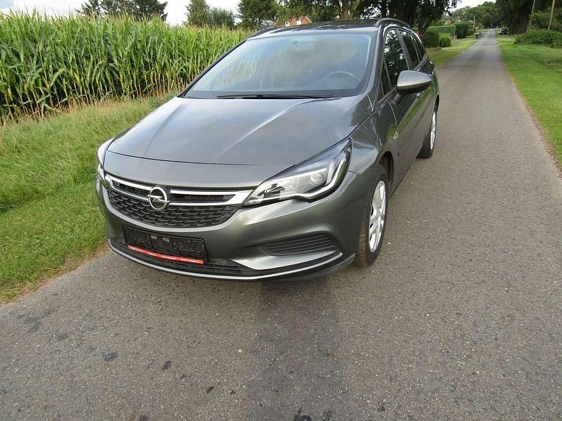 Grau Gebraucht 2019 Opel Astra Edition Kombi | 9.990 € (Fairer Preis) - Bild 1/4