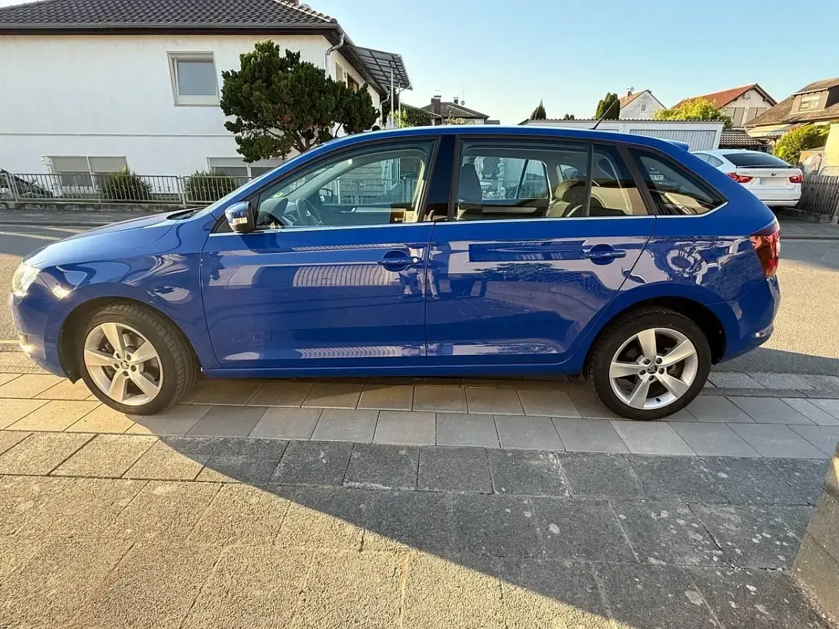 Gebraucht Skoda Rapid 68 PS (50 kW) 2018 Blau Kleinwagen