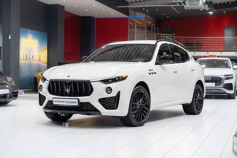 Weiß Gebraucht 2024 Maserati Levante SUV | 66.980 € - Bild 1/4