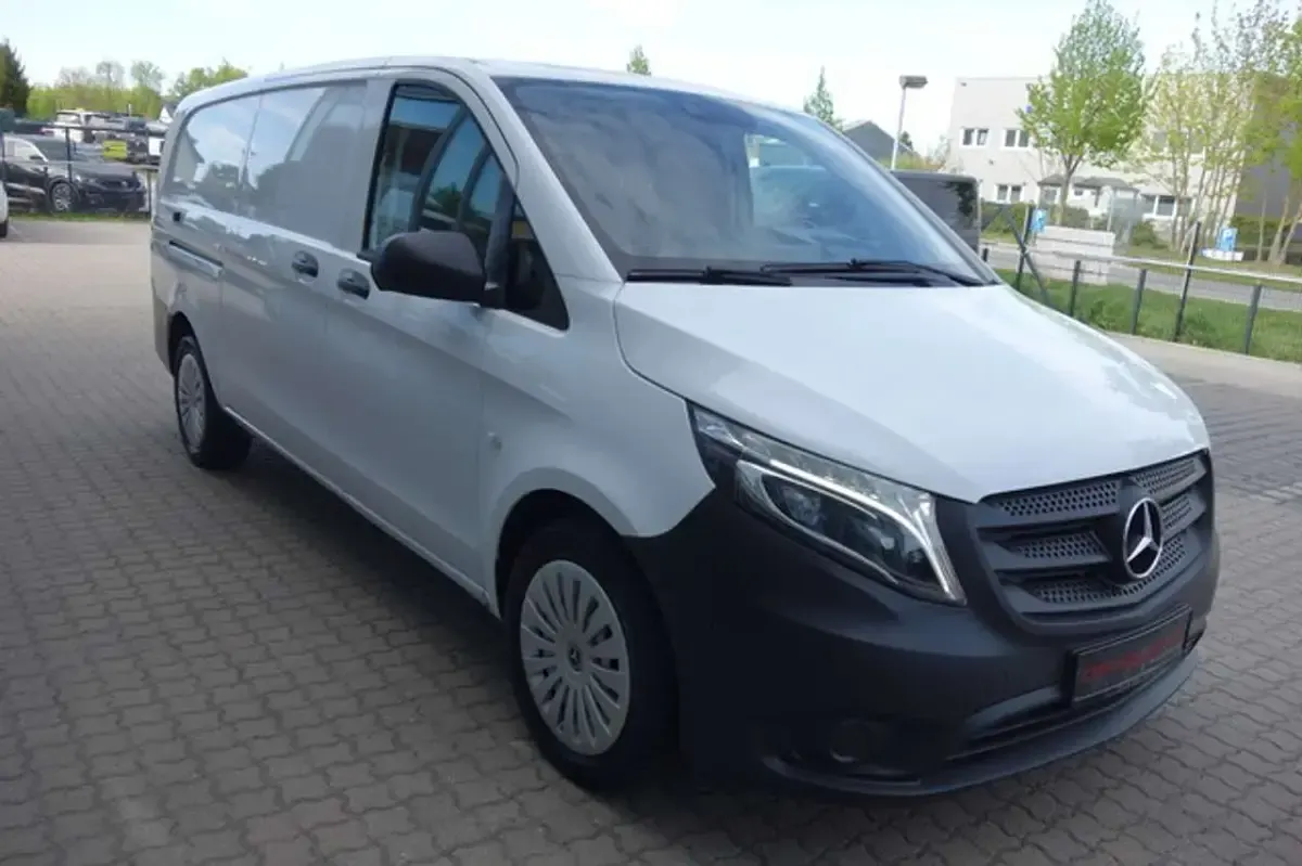 Gebraucht Mercedes Vito 136 PS (100 kW) 2021 Weiß Van