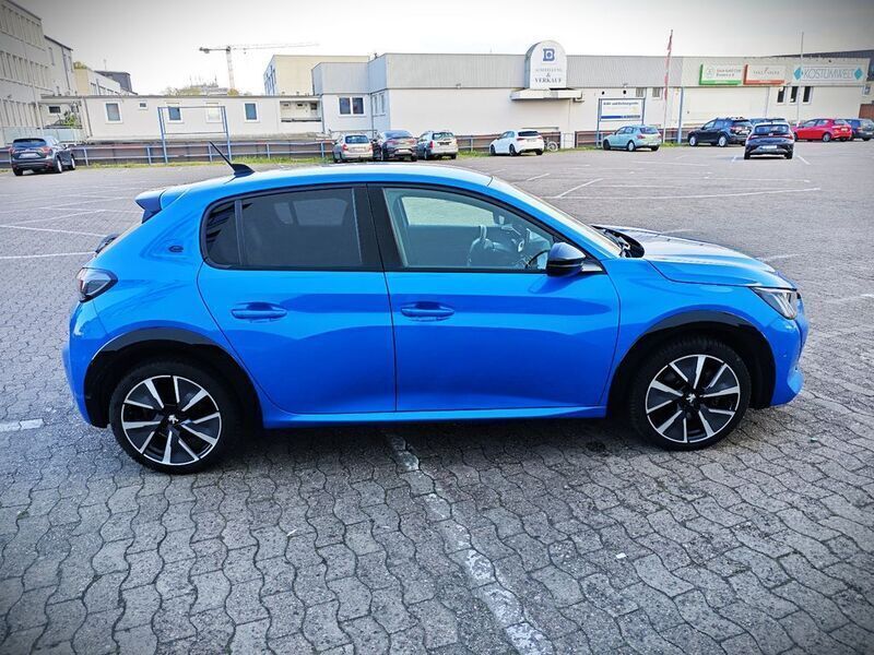 Blau Gebraucht 2020 Peugeot e-208 GT Kleinwagen | 11.800 € - Bild 1/4