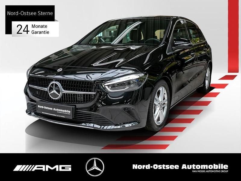 Metalliclack kosmosschwarz Gebraucht 2025 Mercedes 200 Progressive Limousine | 31.490 € (Fairer Preis) - Bild 1/4
