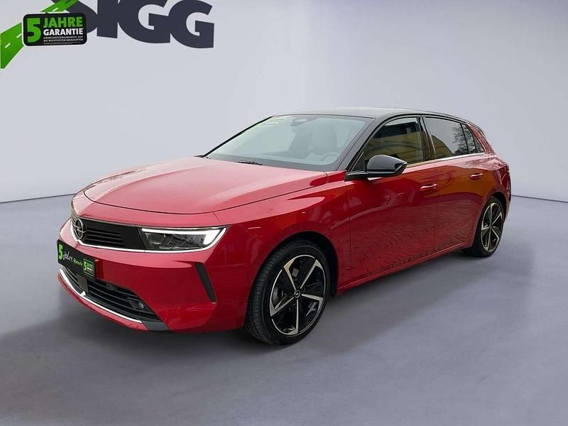 Gebraucht Opel Astra Elegance 131 PS (96 kW) 2023 Chili rot/kardio rot Limousine