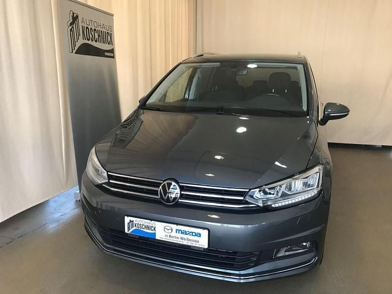 Gebraucht VW Touran Highline 150 PS (110 kW) 2018 Indiumgrau metallic Van / Kleinbus