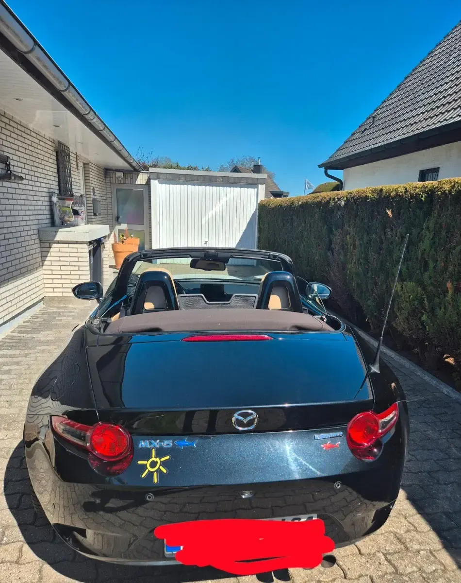 Second-hand Mazda MX5 184 CP (135 kW) 2020 Negru Cabrio