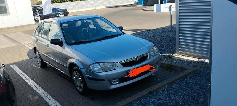 Silber Gebraucht 1999 Mazda 323 Kombi | 2.000 € (Fairer Preis) - Bild 1/4