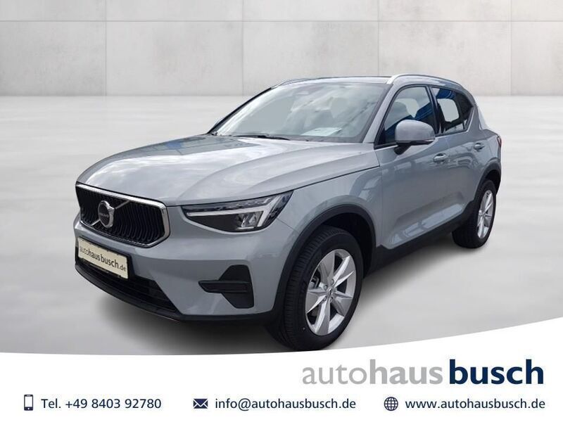 Andere farbe Neu 2025 Volvo XC40 Core SUV | 34.980 € (Superpreis) - Bild 1/4