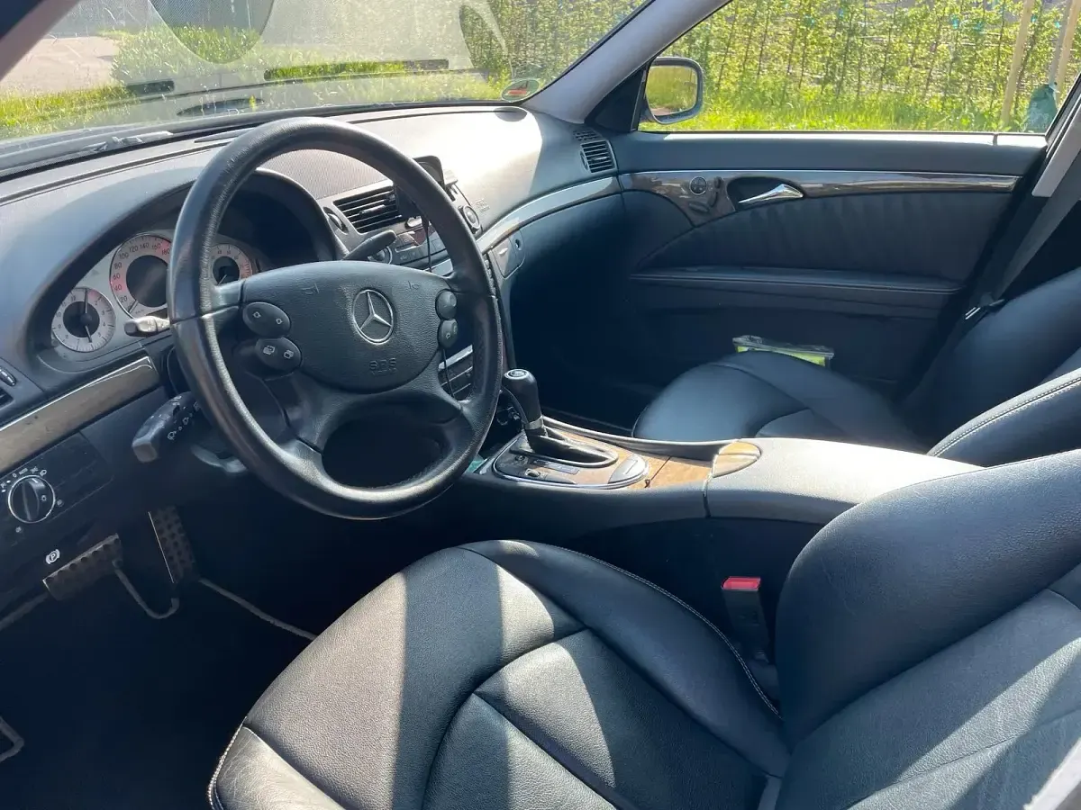 Gebraucht Mercedes E350 Avantgarde 292 PS (214 kW) 2008 Grau Kombi
