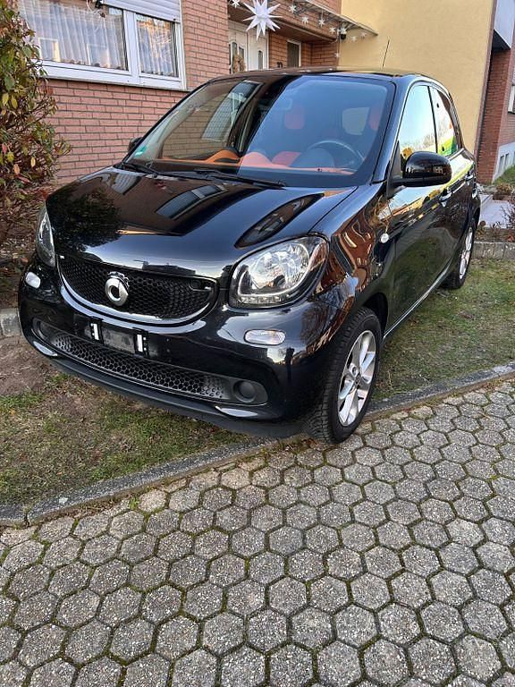 Second-hand Smart ForFour 71 CP (52 kW) 2015 Negru Hatchback