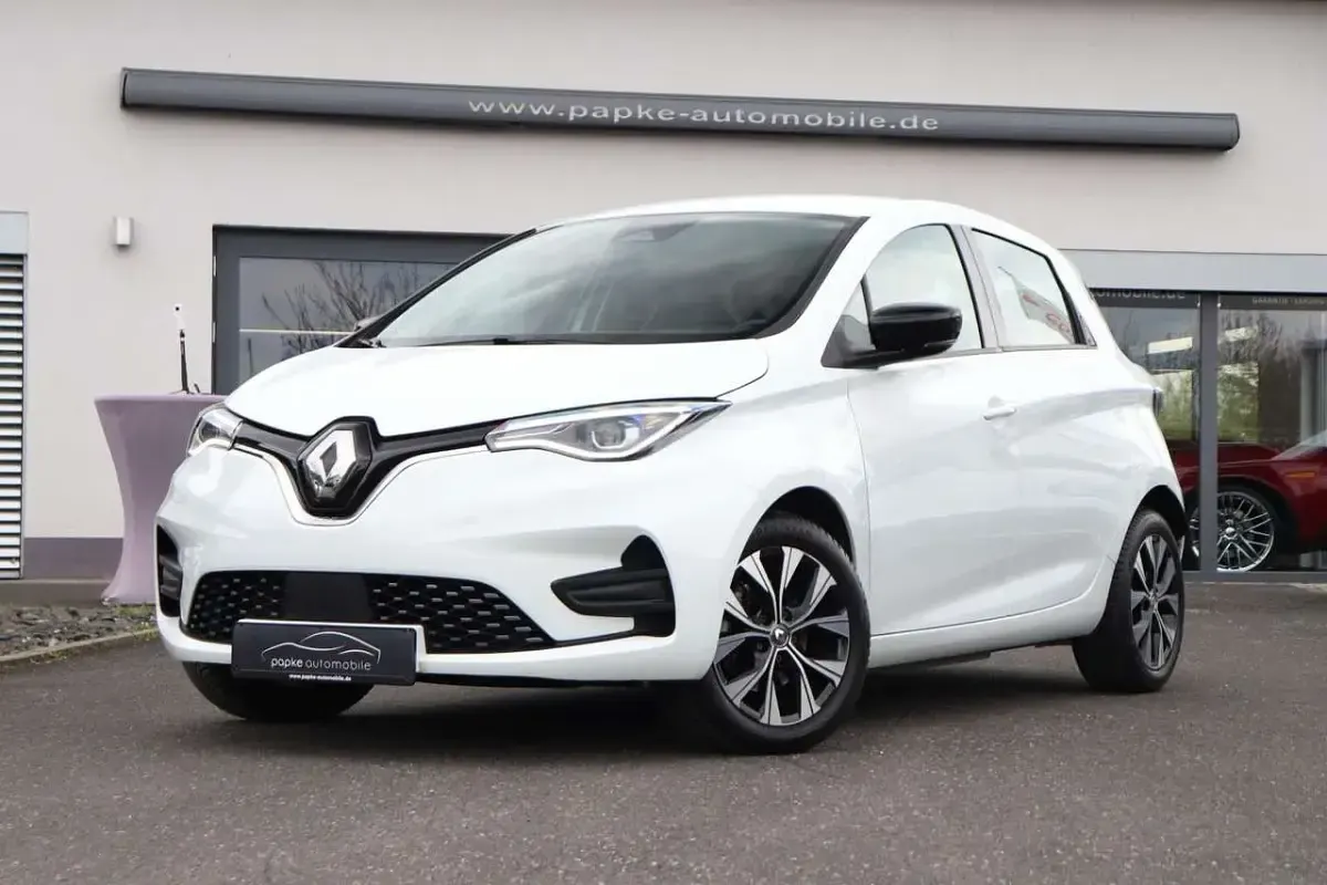 Usata Renault Zoe Evolution 80 kW (109 CV) 2022 Bianco Utilitaria